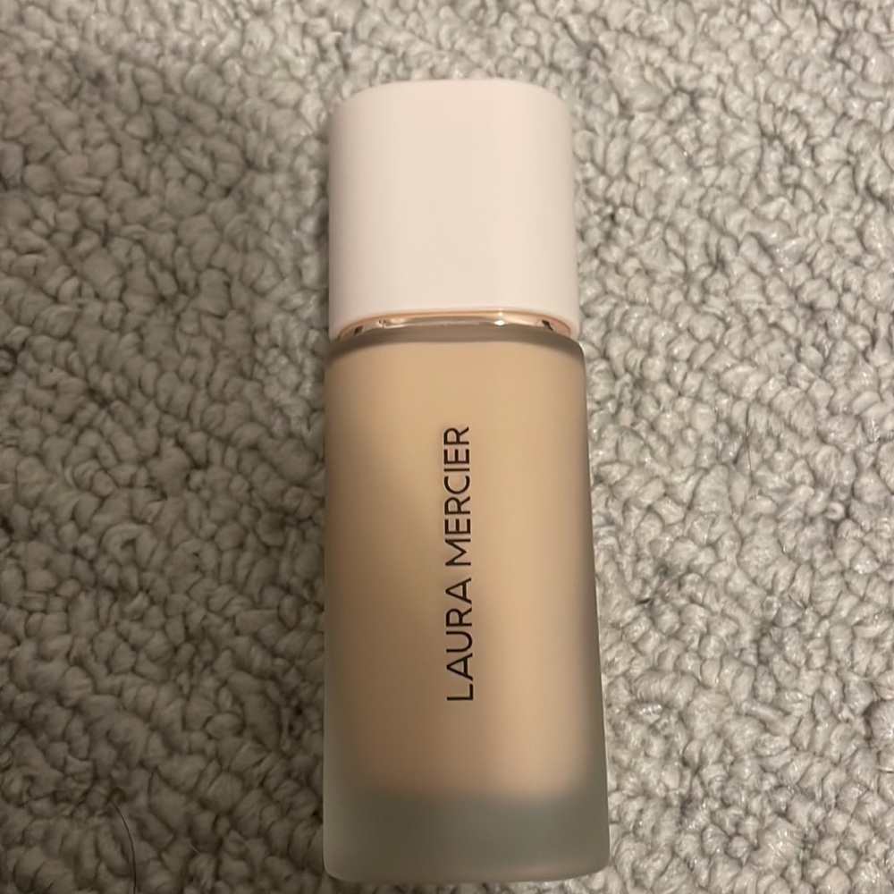 Laura  Mercier real flawless weightless perfecting foundation